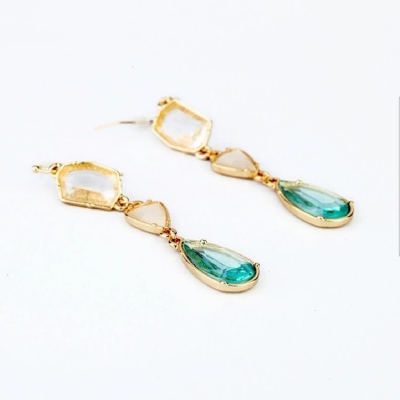 Crystal drop statement earrings - Picture 2 of 4